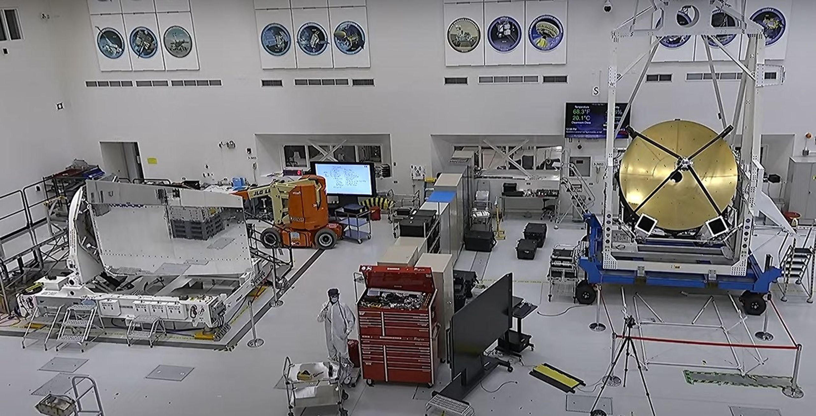 
			Live From the Clean Room at JPL			