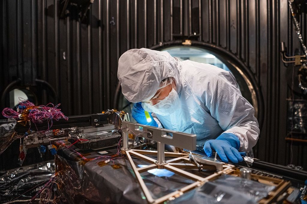 NASA Completes Astronaut-Deployed Science Instrument for Lunar Surface