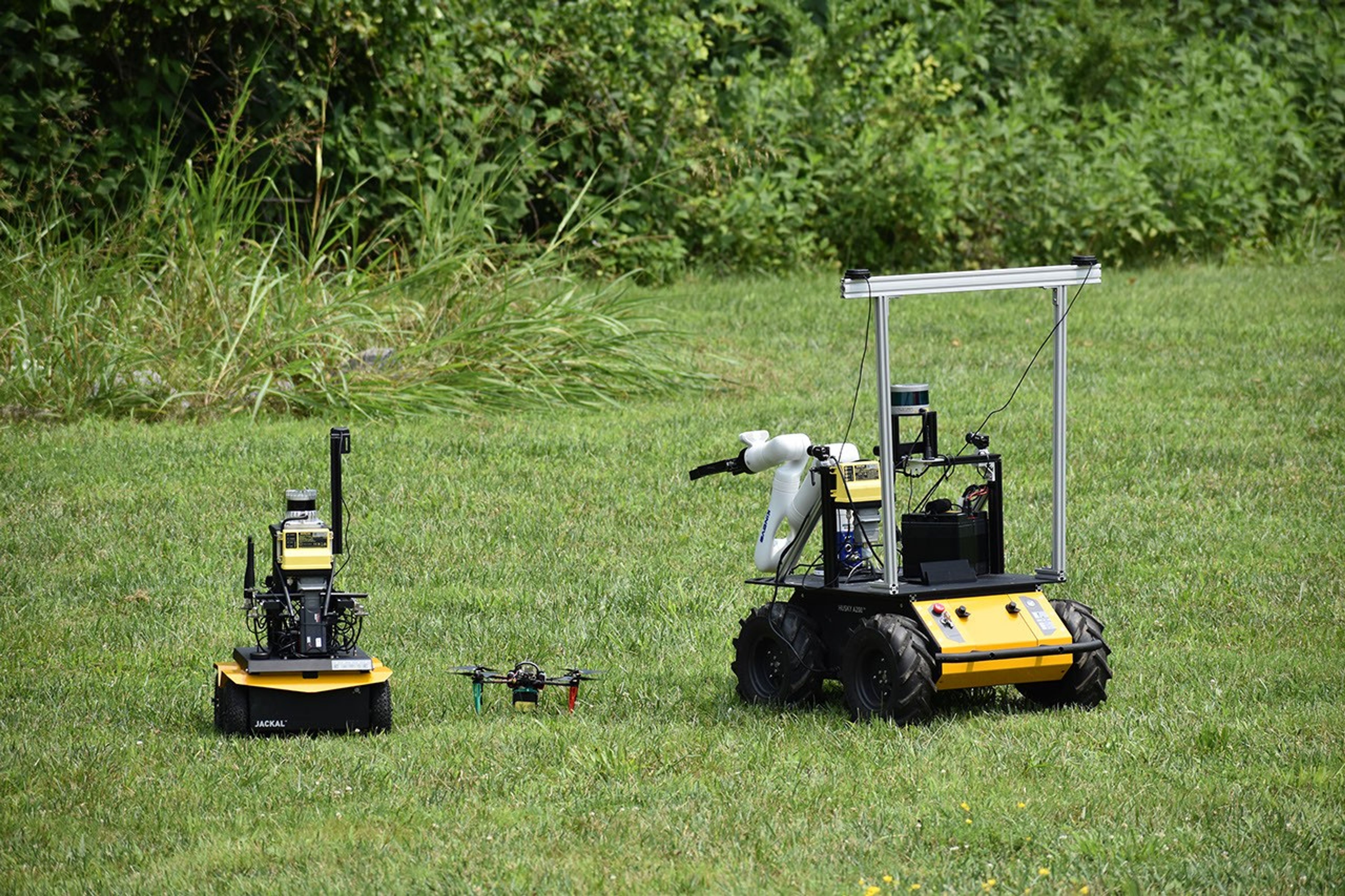 nasa.gov - Caela Barry - NASA Field-Tests AI Fleet Capability for Science, Exploration - NASA Science
