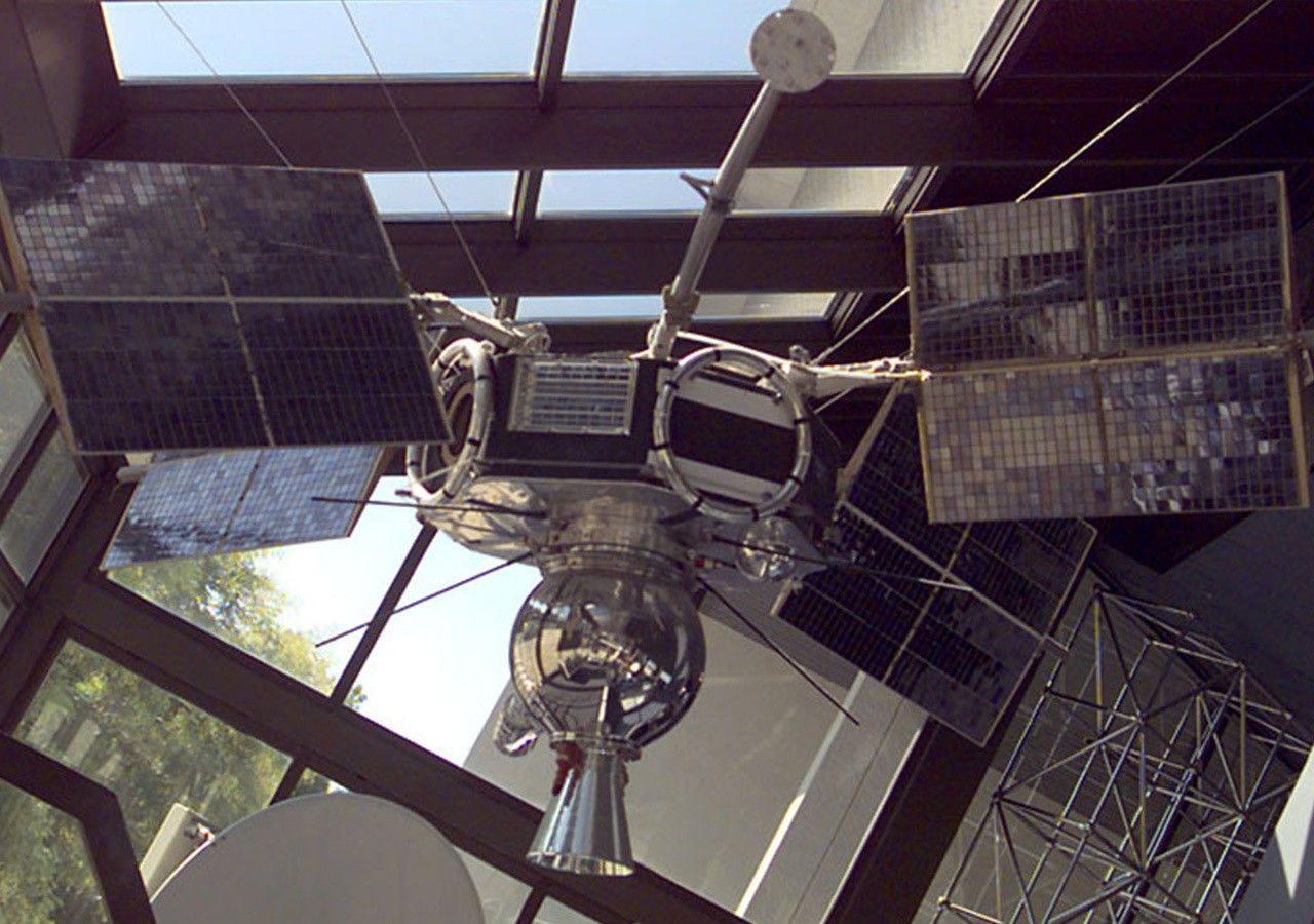 Explorer 33