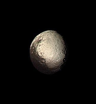 Light and Dark on Iapetus