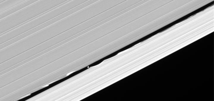 Daphnis drifts through the Keeler gap