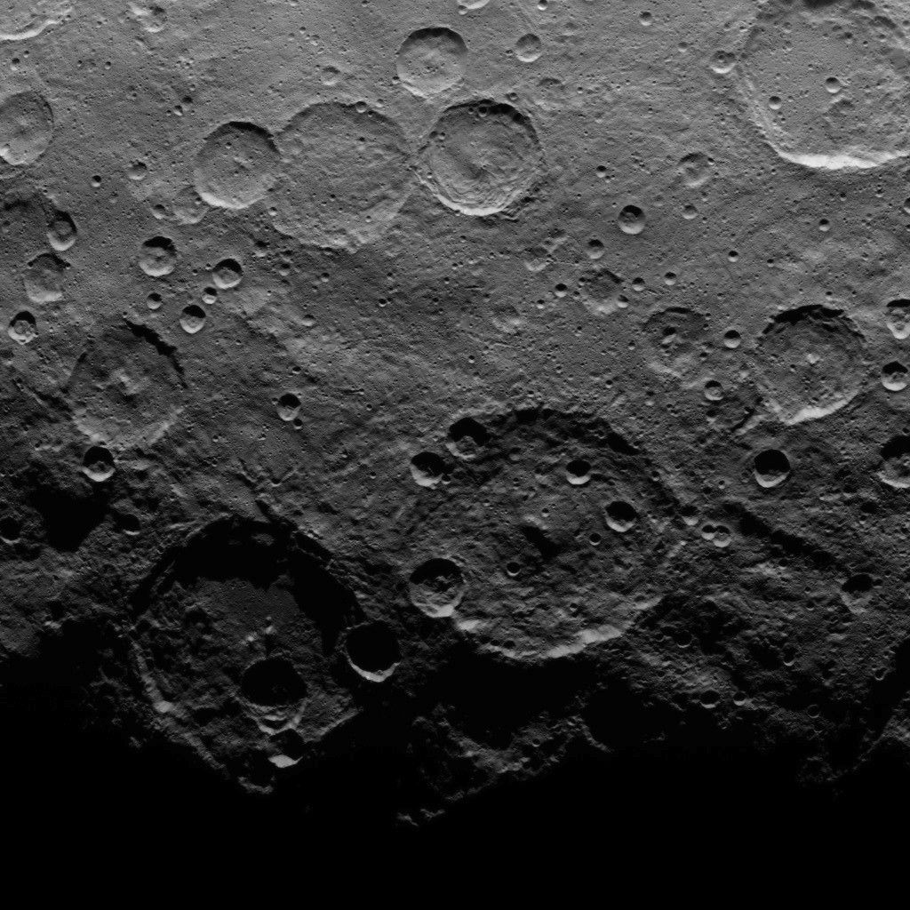 Dawn Survey Orbit Image 33
