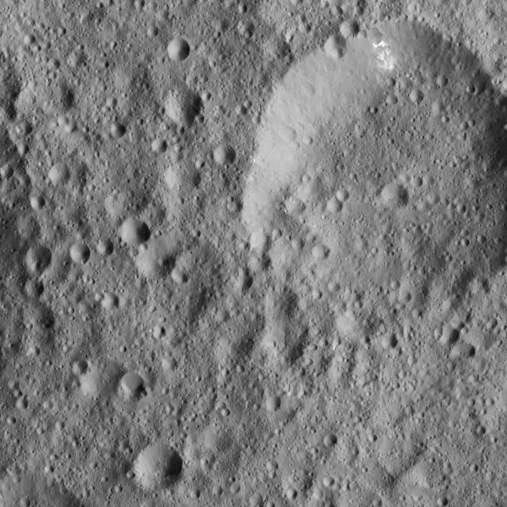 
			Dawn LAMO Image 12 - NASA Science			