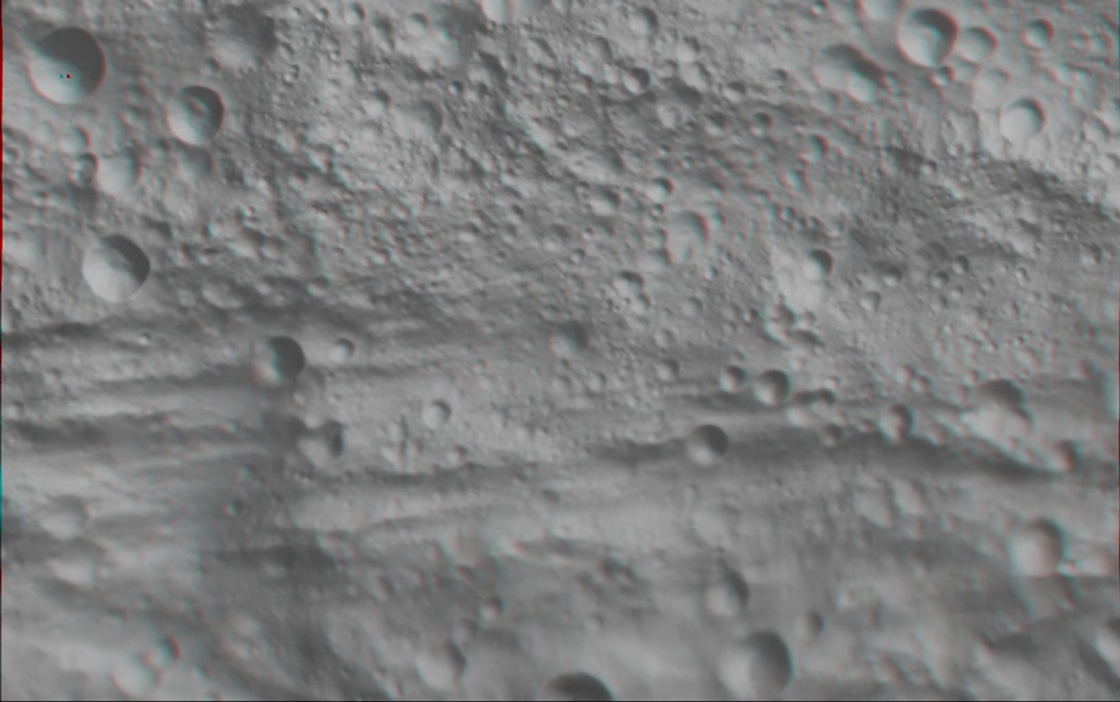 Anaglyph Image of Vesta's Equatorial Region (II)