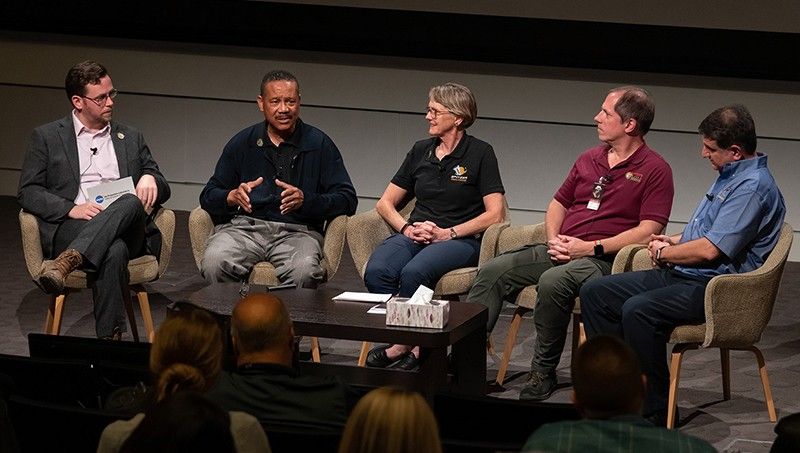 Joseph during a Von Karman lecture.