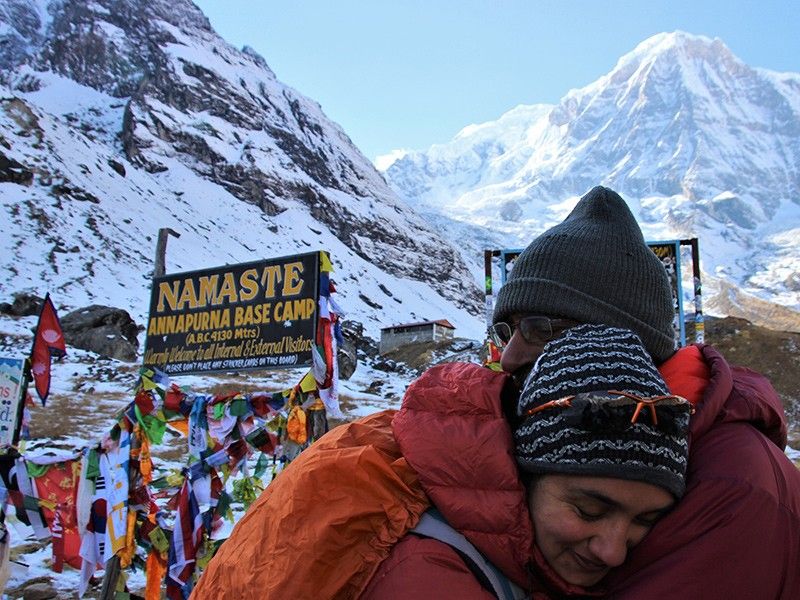 Murthy Gudipati hugging his daughter
